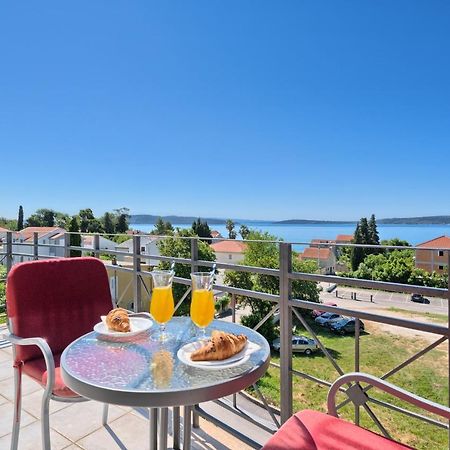 Hotel Aqua - Guest Rooms & Suites Kaštela Exteriér fotografie