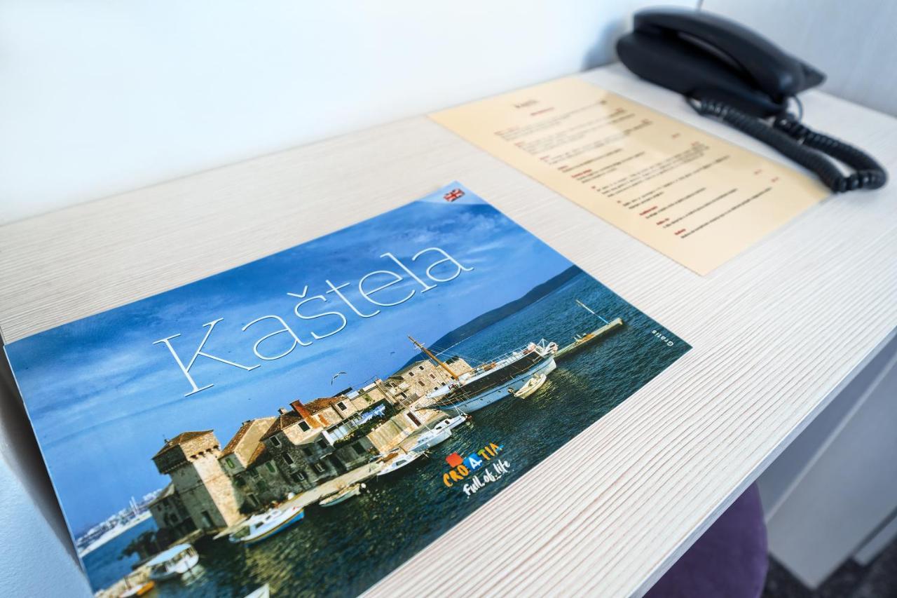 Hotel Aqua - Guest Rooms & Suites Kaštela Exteriér fotografie
